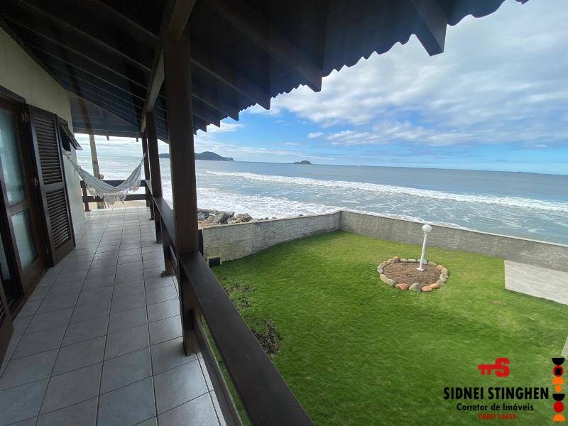Casa à venda com 5 quartos, 230m² - Foto 6