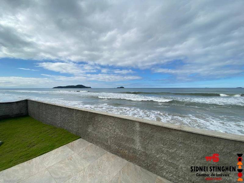 Casa à venda com 5 quartos, 230m² - Foto 8