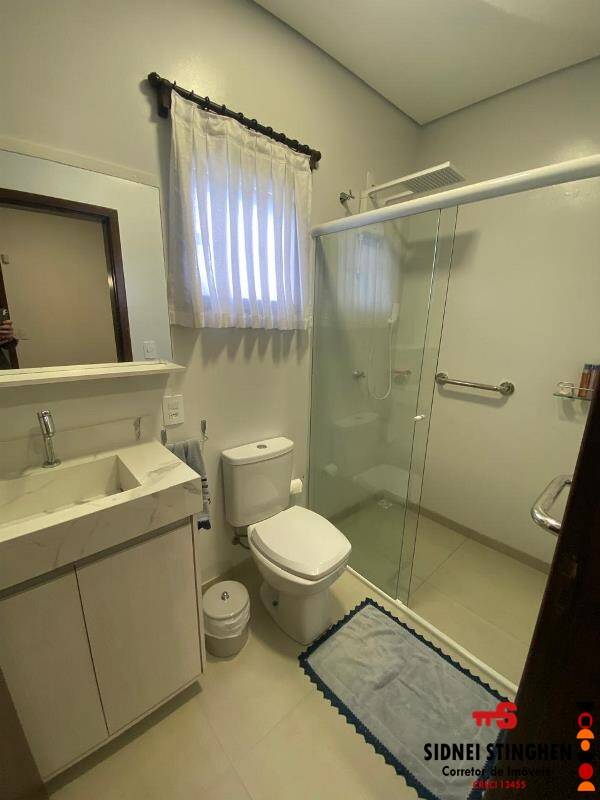 Casa à venda com 5 quartos, 230m² - Foto 11