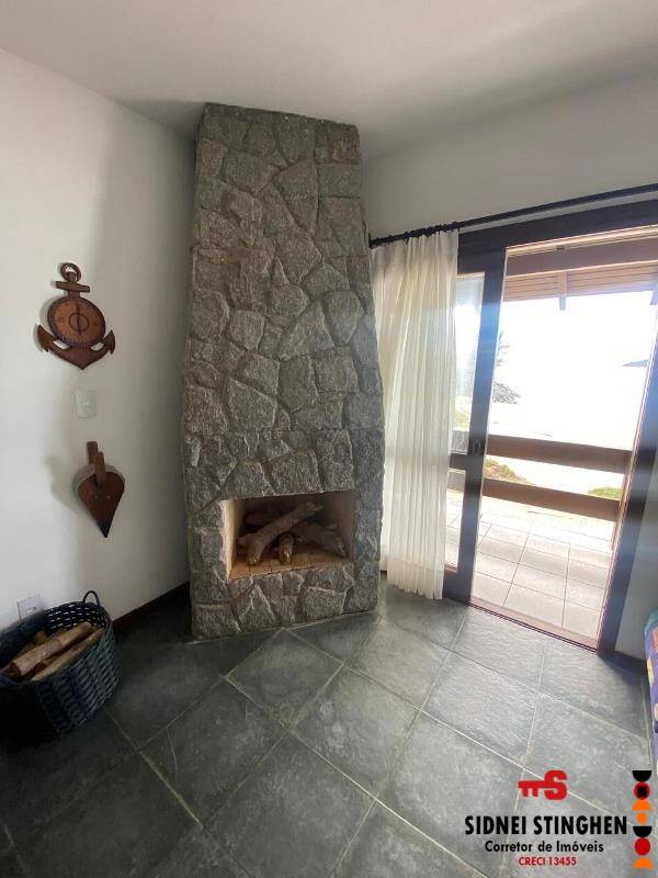 Casa à venda com 5 quartos, 230m² - Foto 17