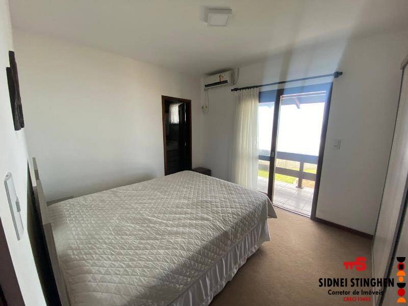 Casa à venda com 5 quartos, 230m² - Foto 22