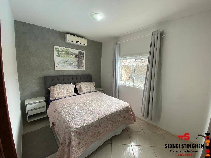 Casa à venda com 2 quartos, 144m² - Foto 14