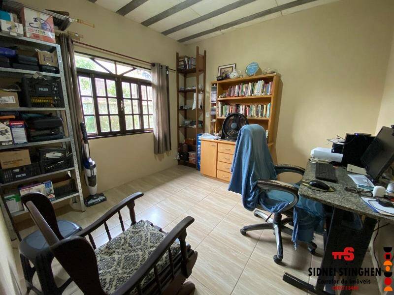 Casa à venda com 3 quartos, 120m² - Foto 14