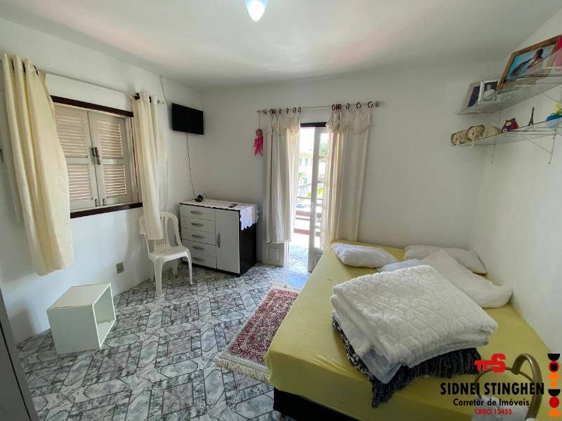Casa à venda com 4 quartos, 150m² - Foto 17