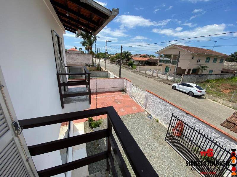 Casa à venda com 4 quartos, 150m² - Foto 18