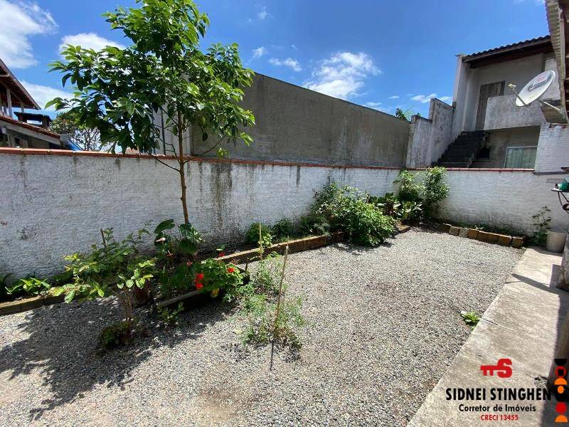 Casa à venda com 4 quartos, 150m² - Foto 27