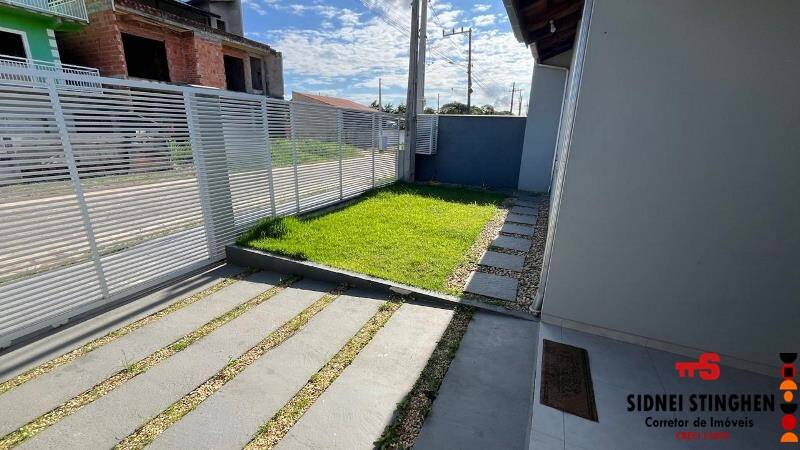 Casa à venda com 2 quartos, 98m² - Foto 4