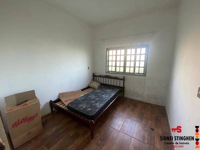 Casa à venda com 5 quartos, 148m² - Foto 10