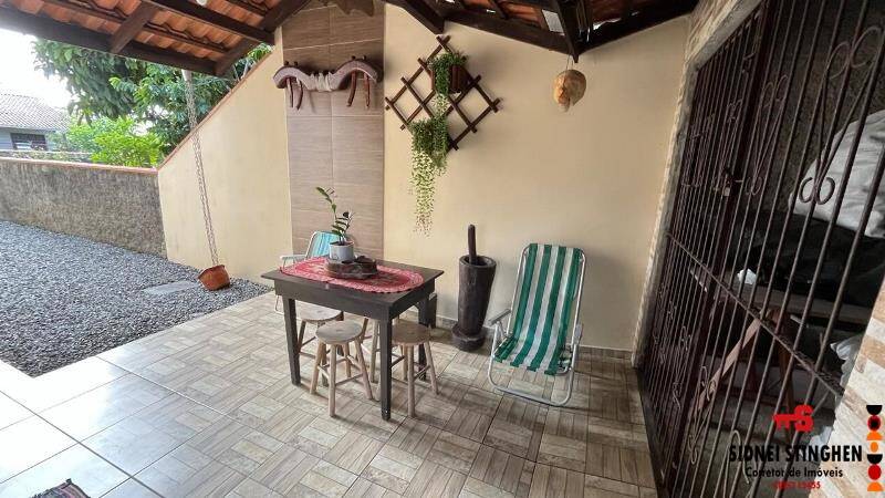 Casa à venda com 2 quartos, 100m² - Foto 5