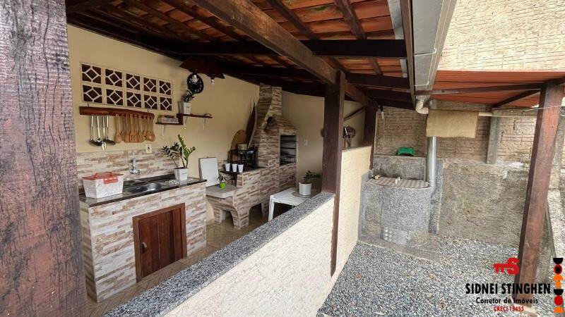Casa à venda com 2 quartos, 100m² - Foto 19