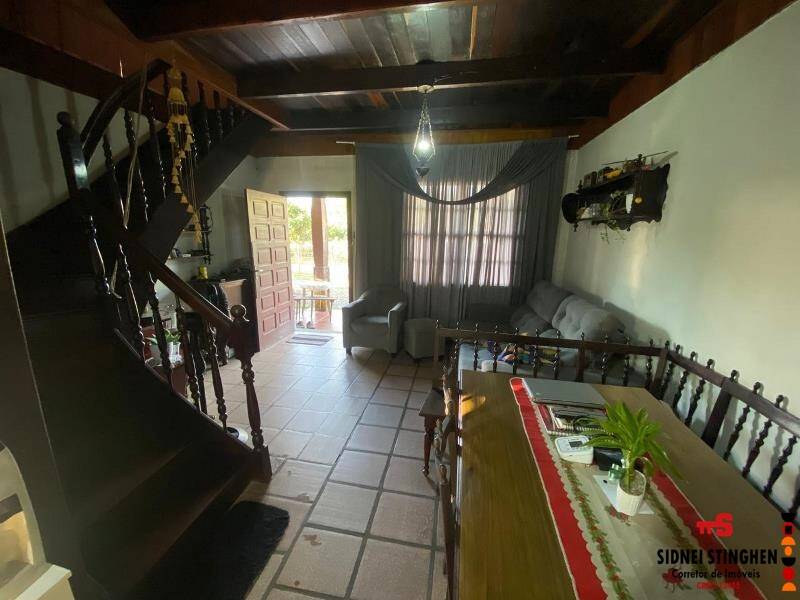 Casa à venda com 3 quartos, 160m² - Foto 5