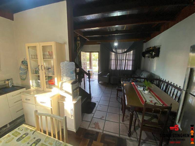 Casa à venda com 3 quartos, 160m² - Foto 7