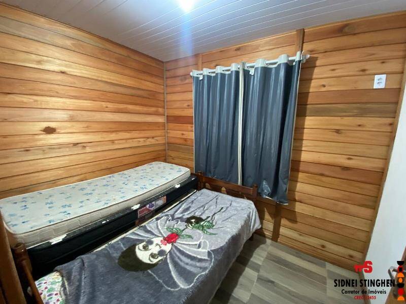 Casa à venda com 2 quartos, 70m² - Foto 7