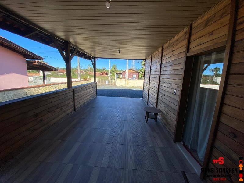 Casa à venda com 2 quartos, 70m² - Foto 3