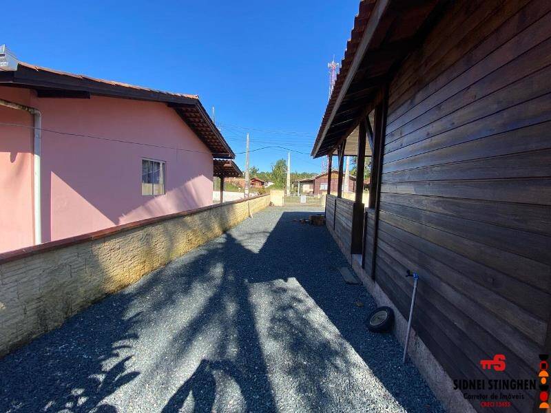 Casa à venda com 2 quartos, 70m² - Foto 11