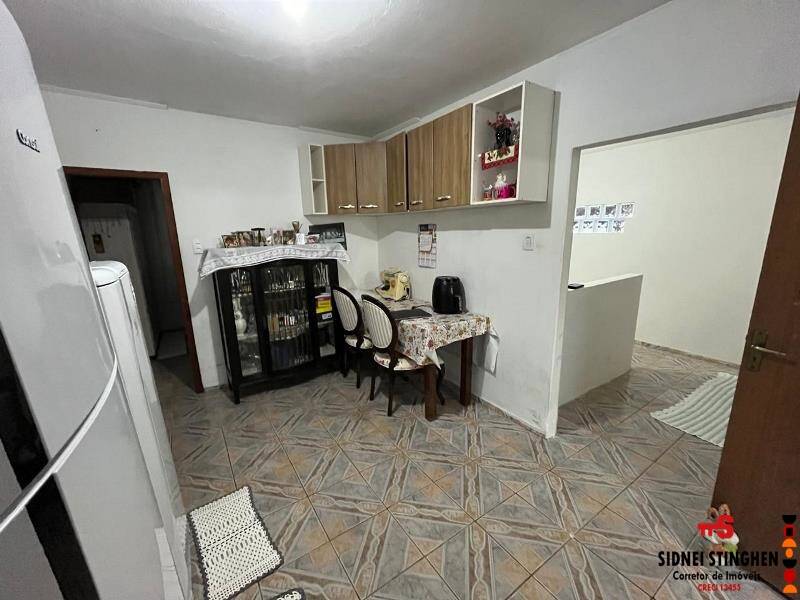 Casa à venda com 3 quartos, 130m² - Foto 8