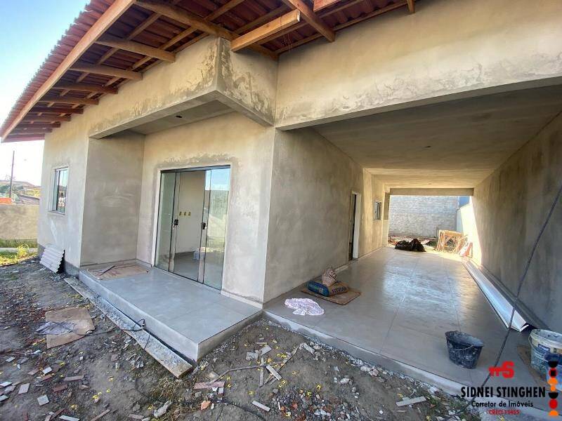Casa à venda com 3 quartos, 110m² - Foto 4