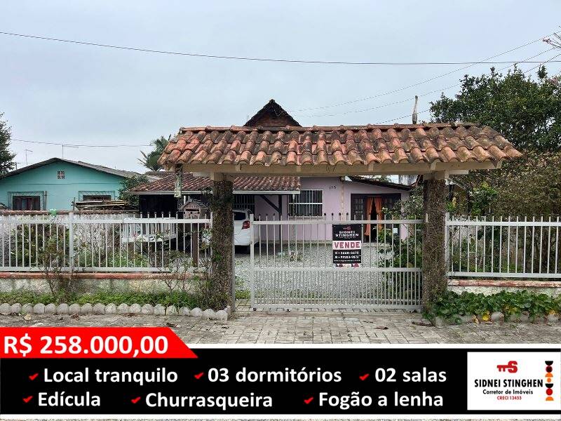 Casa à venda com 3 quartos, 100m² - Foto 1