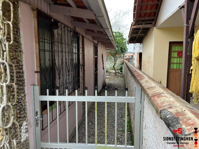 Casa à venda com 3 quartos, 100m² - Foto 18