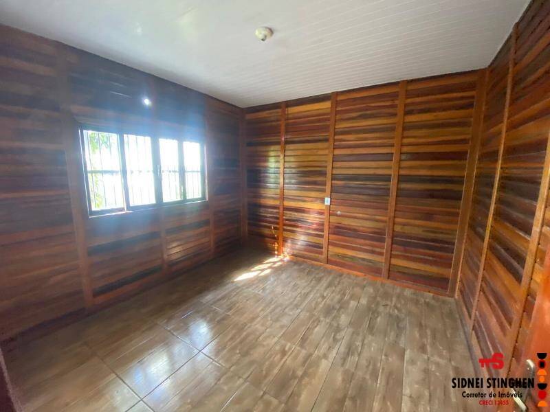 Casa à venda com 2 quartos, 75m² - Foto 11