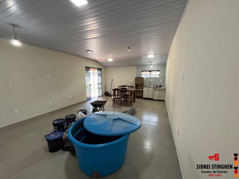 Casa à venda com 2 quartos, 90m² - Foto 9