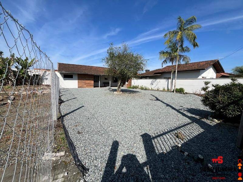 Casa à venda com 2 quartos, 90m² - Foto 14