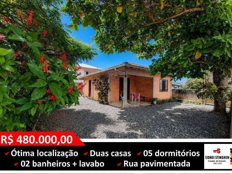 Casa, 5 quartos, 240 m² - Foto 1