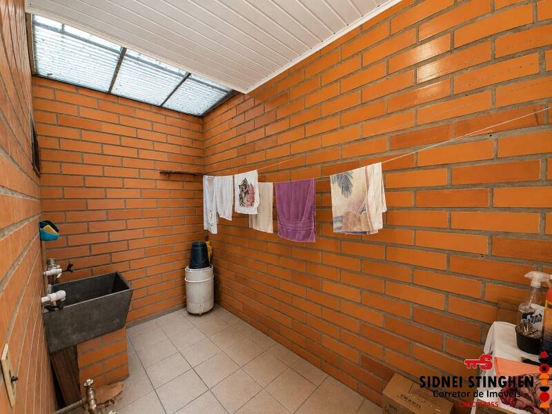 Casa, 5 quartos, 240 m² - Foto 9