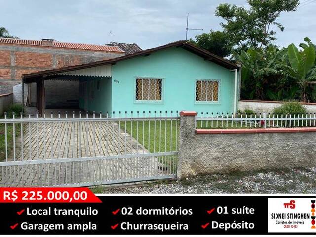 #566 - Casa para Venda em Balneário Barra do Sul - SC