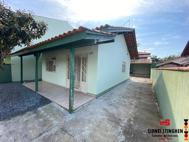 #643 - Casa para Venda em Balneário Barra do Sul - SC