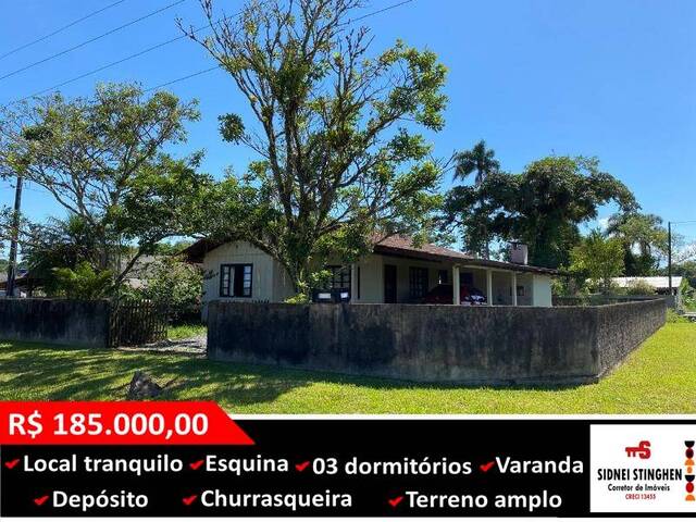 #694 - Casa para Venda em Balneário Barra do Sul - SC