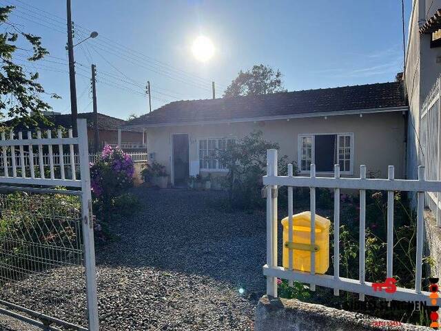 #404 - Casa para Venda em Balneário Barra do Sul - SC