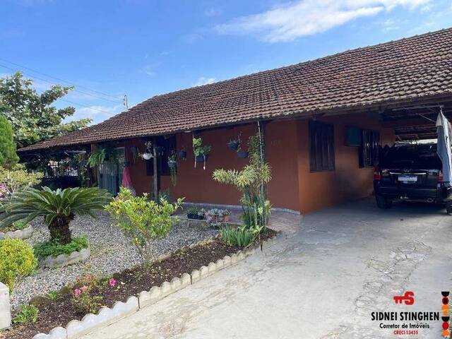 #824 - Casa para Venda em Balneário Barra do Sul - SC