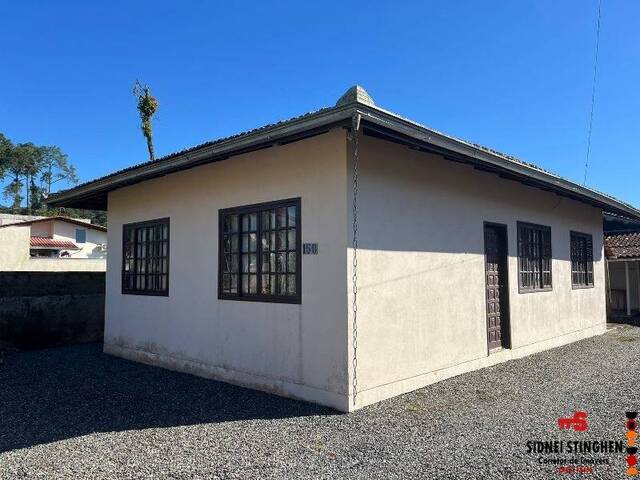 #806 - Casa para Venda em Balneário Barra do Sul - SC - 2