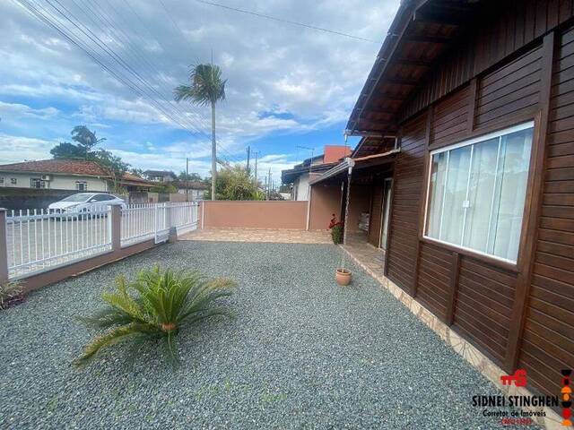 Casa para Venda em Balneário Barra do Sul - 4