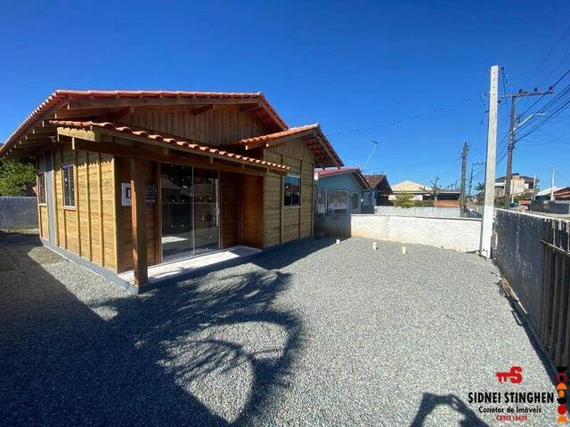 #865 - Casa para Venda em Balneário Barra do Sul - SC