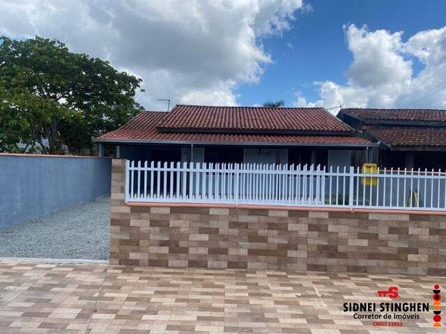 #889 - Casa para Venda em Balneário Barra do Sul - SC
