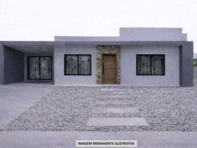 #894 - Casa para Venda em Balneário Barra do Sul - SC