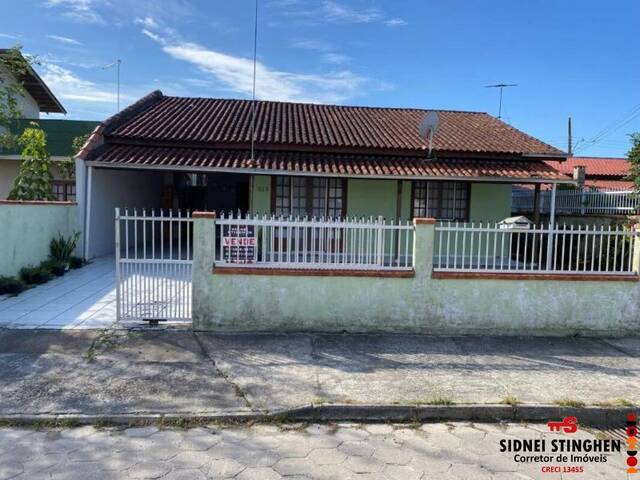 #901 - Casa para Venda em Balneário Barra do Sul - SC