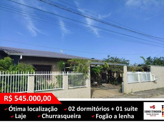 #909 - Casa para Venda em Balneário Barra do Sul - SC