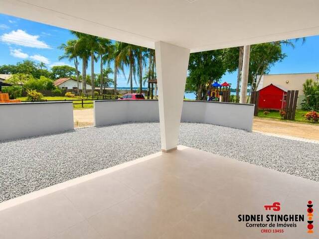 #920 - Casa para Venda em Balneário Barra do Sul - SC