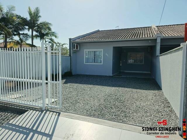 #946 - Casa para Venda em Balneário Barra do Sul - SC