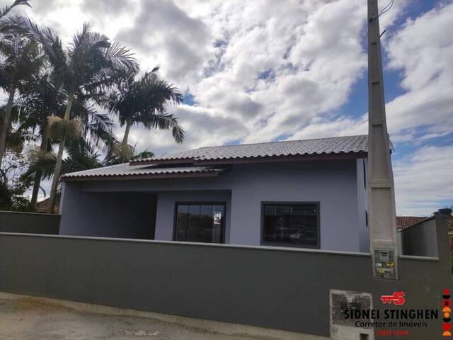 #951 - Casa para Venda em Balneário Barra do Sul - SC