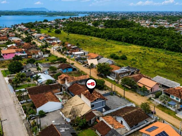 #568 - Casa para Venda em Balneário Barra do Sul - SC