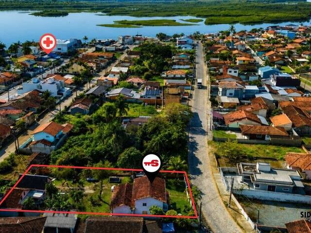#904 - Casa para Venda em Balneário Barra do Sul - SC